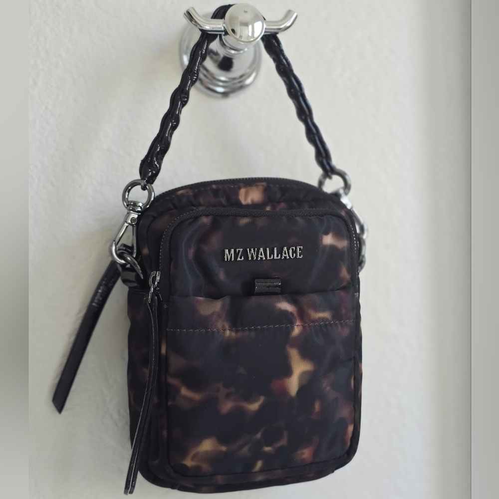 SOLD ♡ | Tortoise Crossbody - Picture 13 of 13